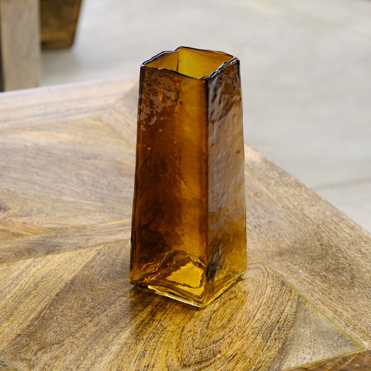 glass-vase-1-ocker-medium