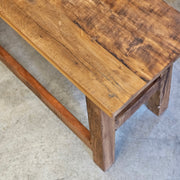 Rustikaler Hocker aus altem Holz - L
