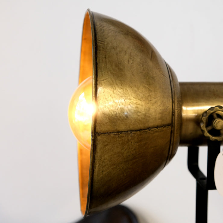 vintage-industrie-stehlampe